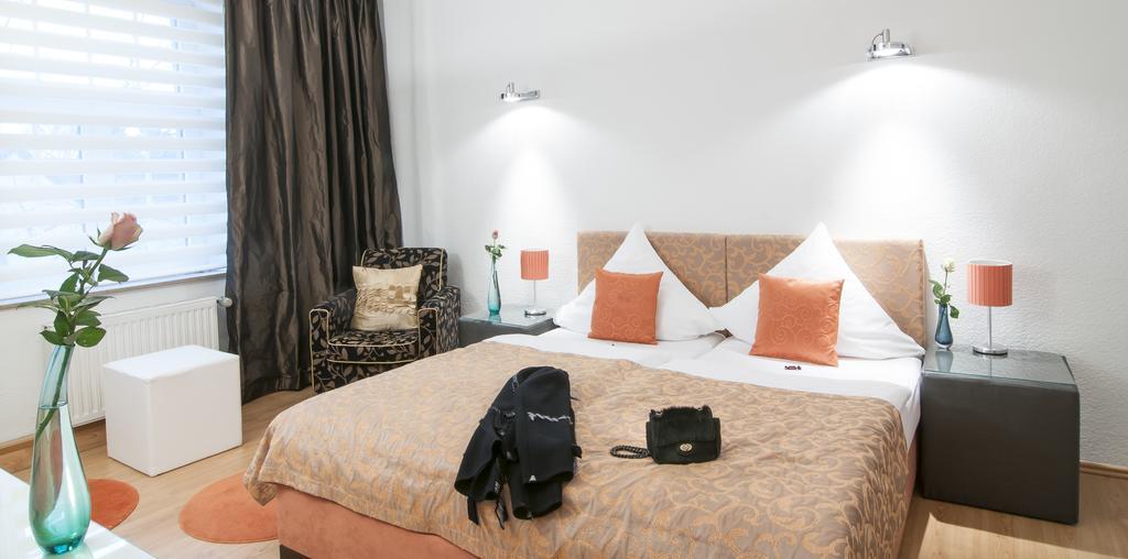Hotel Service Apartments Am Prinzenplatz Kamp-Lintfort Kültér fotó